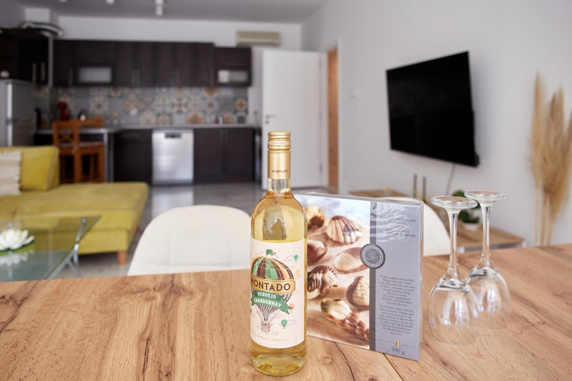 Luxury First Line Apartment With Pool By The Sea Nesebar Exterior foto