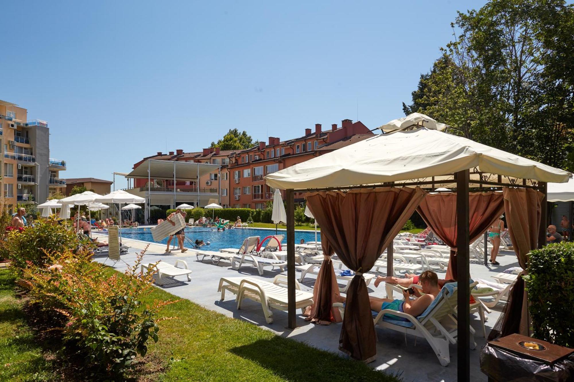 Luxury First Line Apartment With Pool By The Sea Nesebar Exterior foto