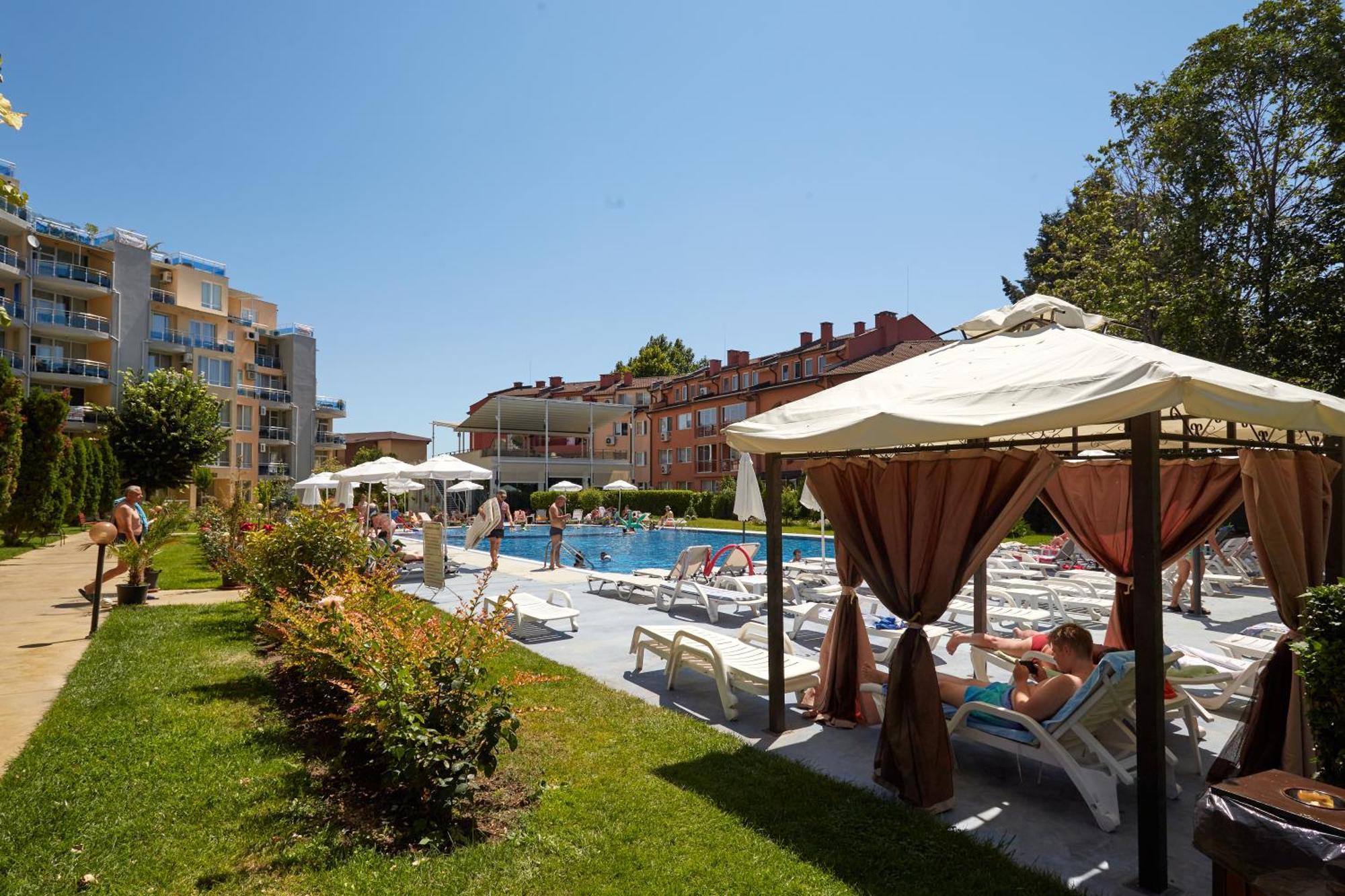 Luxury First Line Apartment With Pool By The Sea Nesebar Exterior foto